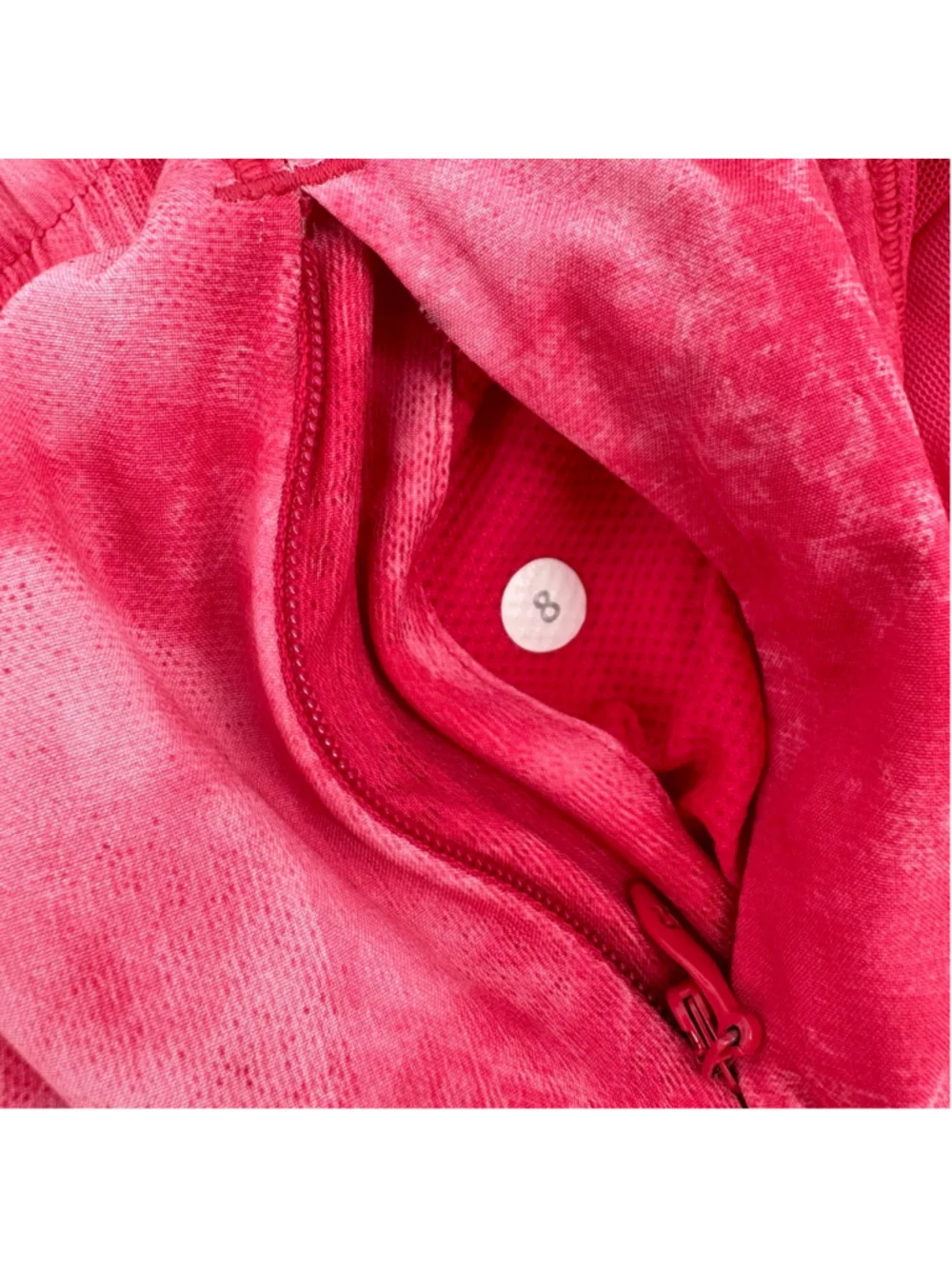 Lululemon Beat The Heat Short Tidal Boom Juice Size 8 Red Pink Tie Dye